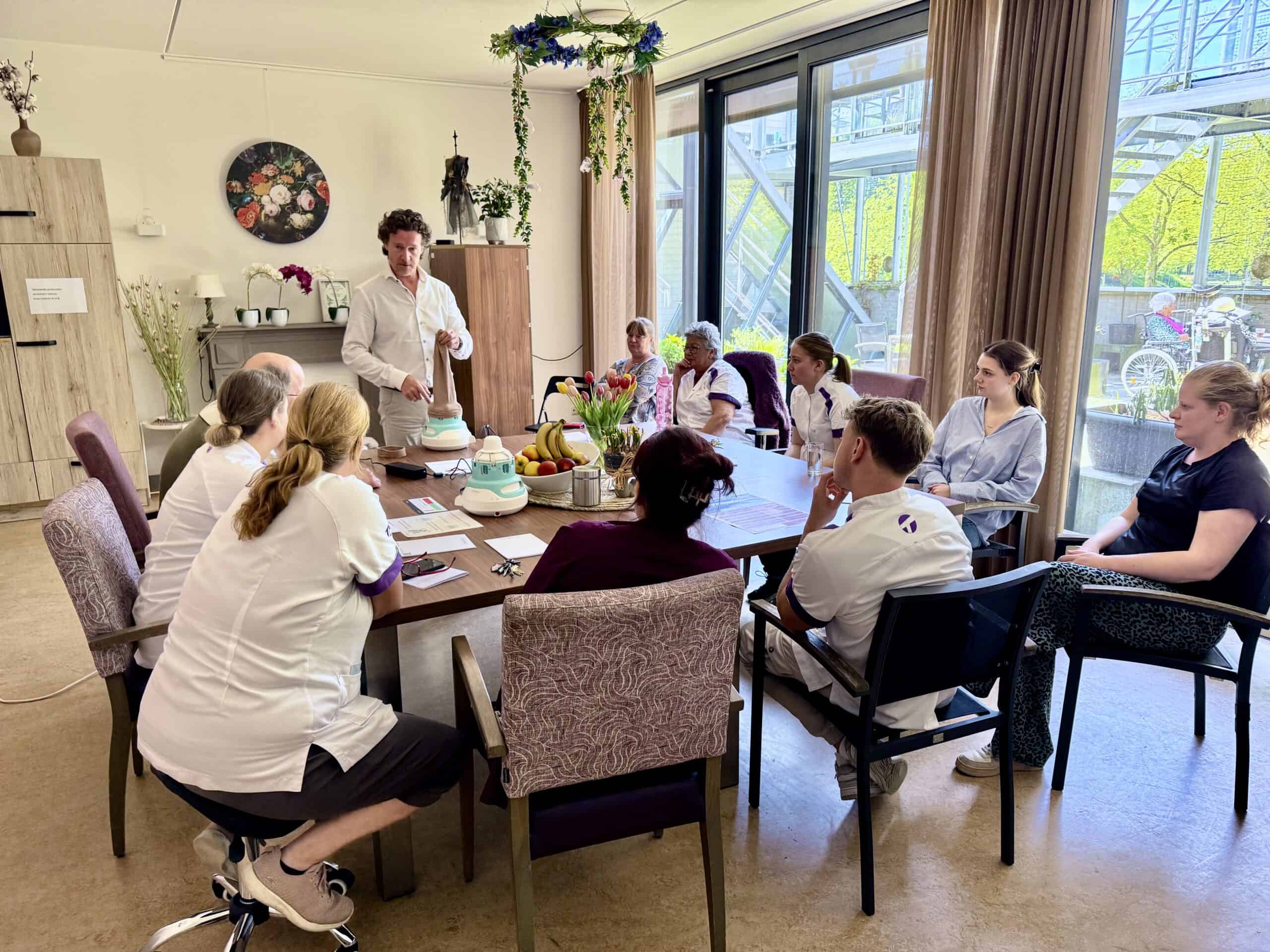 HelpSoq instructie René Zijderveld bij Thebe in Tilburg